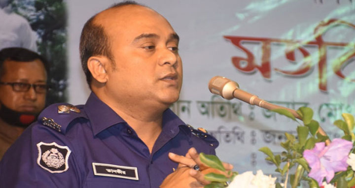 কুষ্টিয়ার আলোচিত এসপি তানভীরকে বরিশালে বদলি